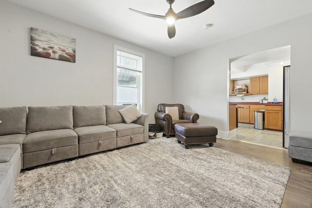 9936 Main Street Property Photo 21