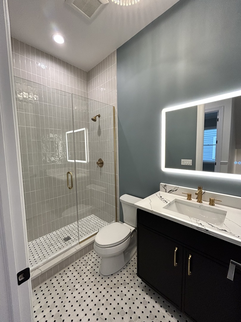 769 S Fairview Avenue Property Photo 8