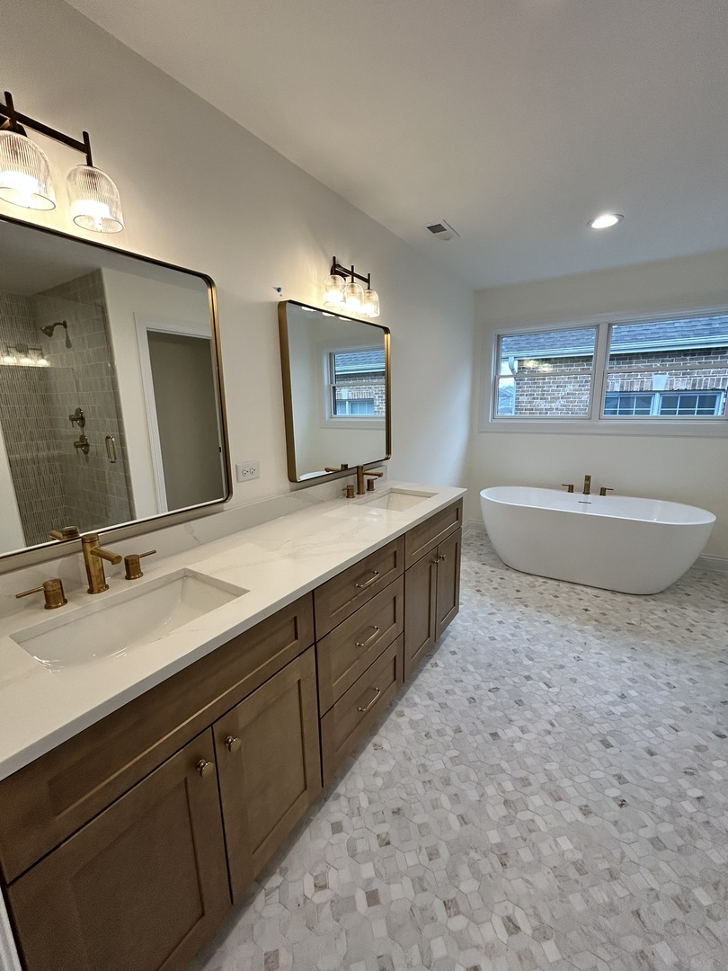 769 S Fairview Avenue Property Photo 11
