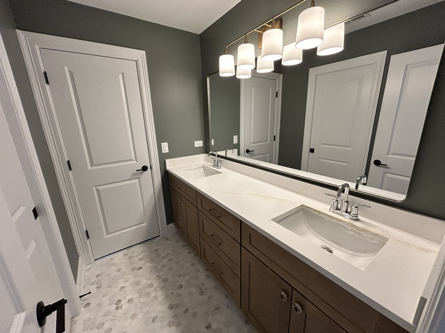 769 S Fairview Avenue Property Photo 14