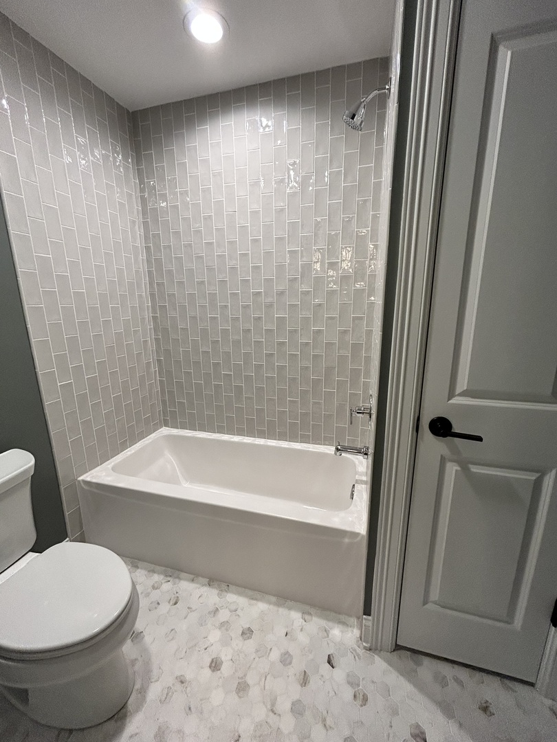 769 S Fairview Avenue Property Photo 15