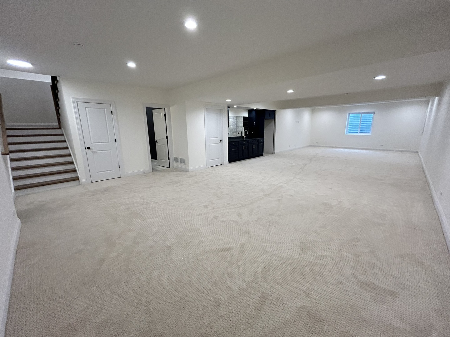 769 S Fairview Avenue Property Photo 18