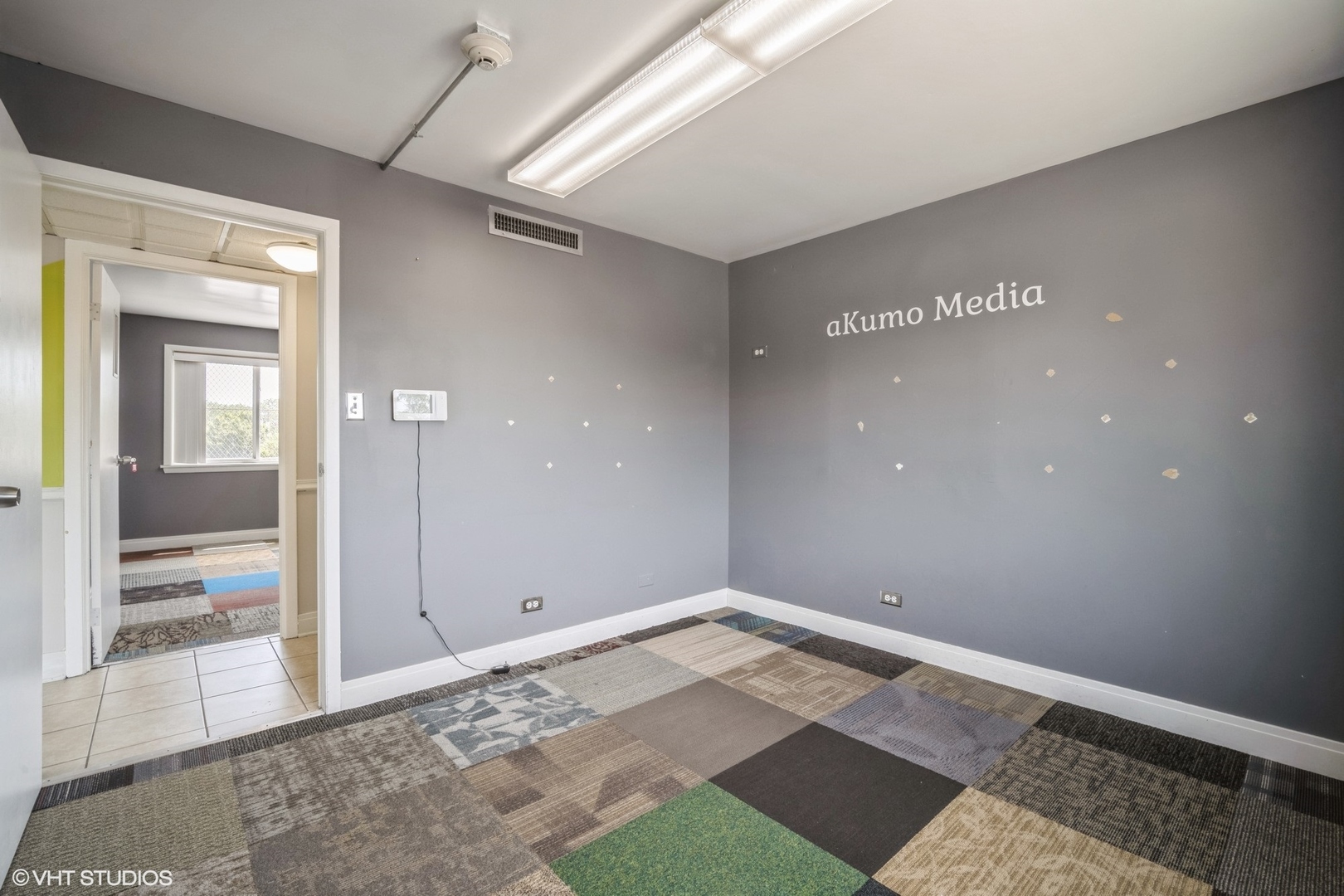 8755 Trumbull Avenue Property Photo 9