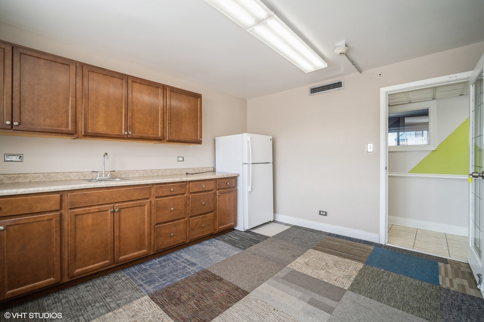 8755 Trumbull Avenue Property Photo 14