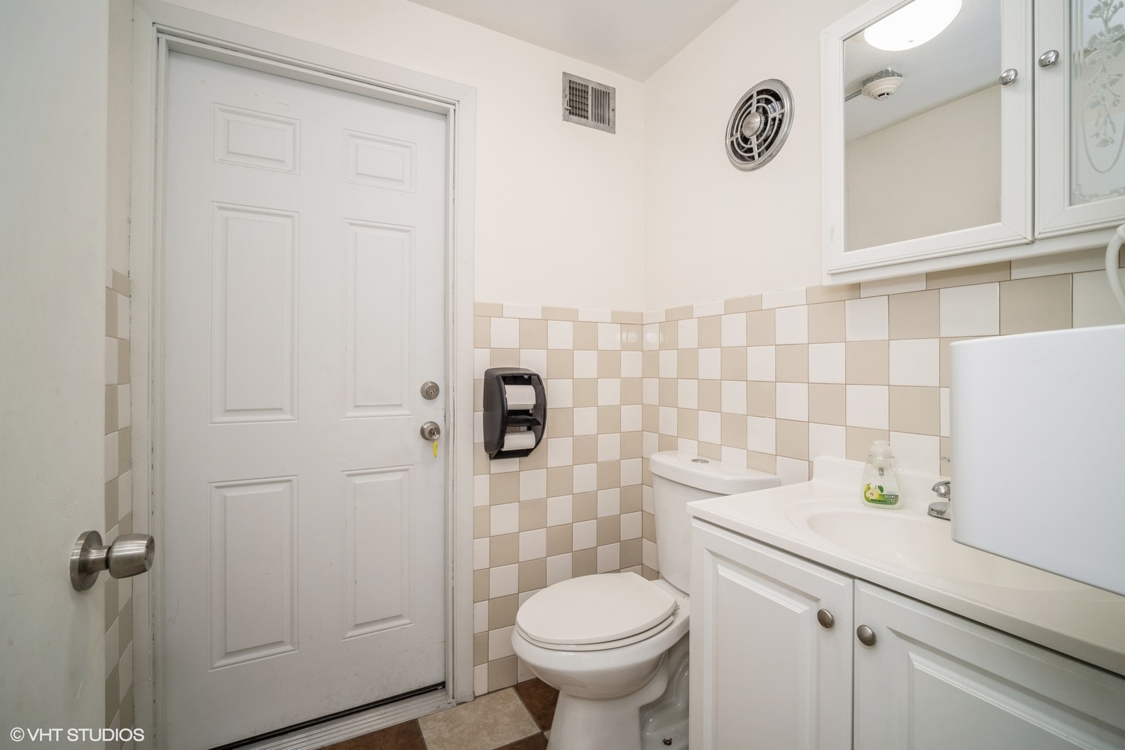 8755 Trumbull Avenue Property Photo 19