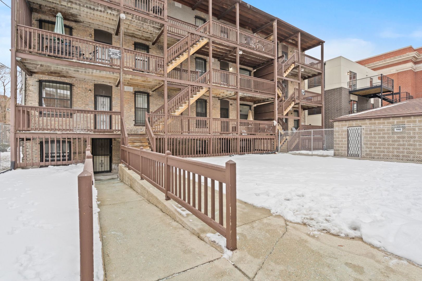 6037 S Champlain Avenue Property Photo 25