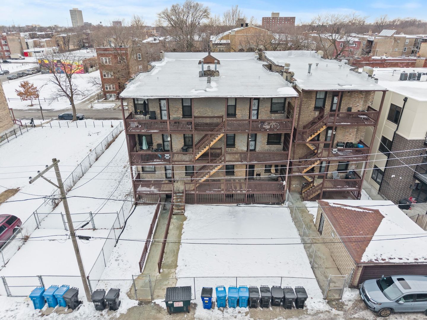 6037 S Champlain Avenue Property Photo 32