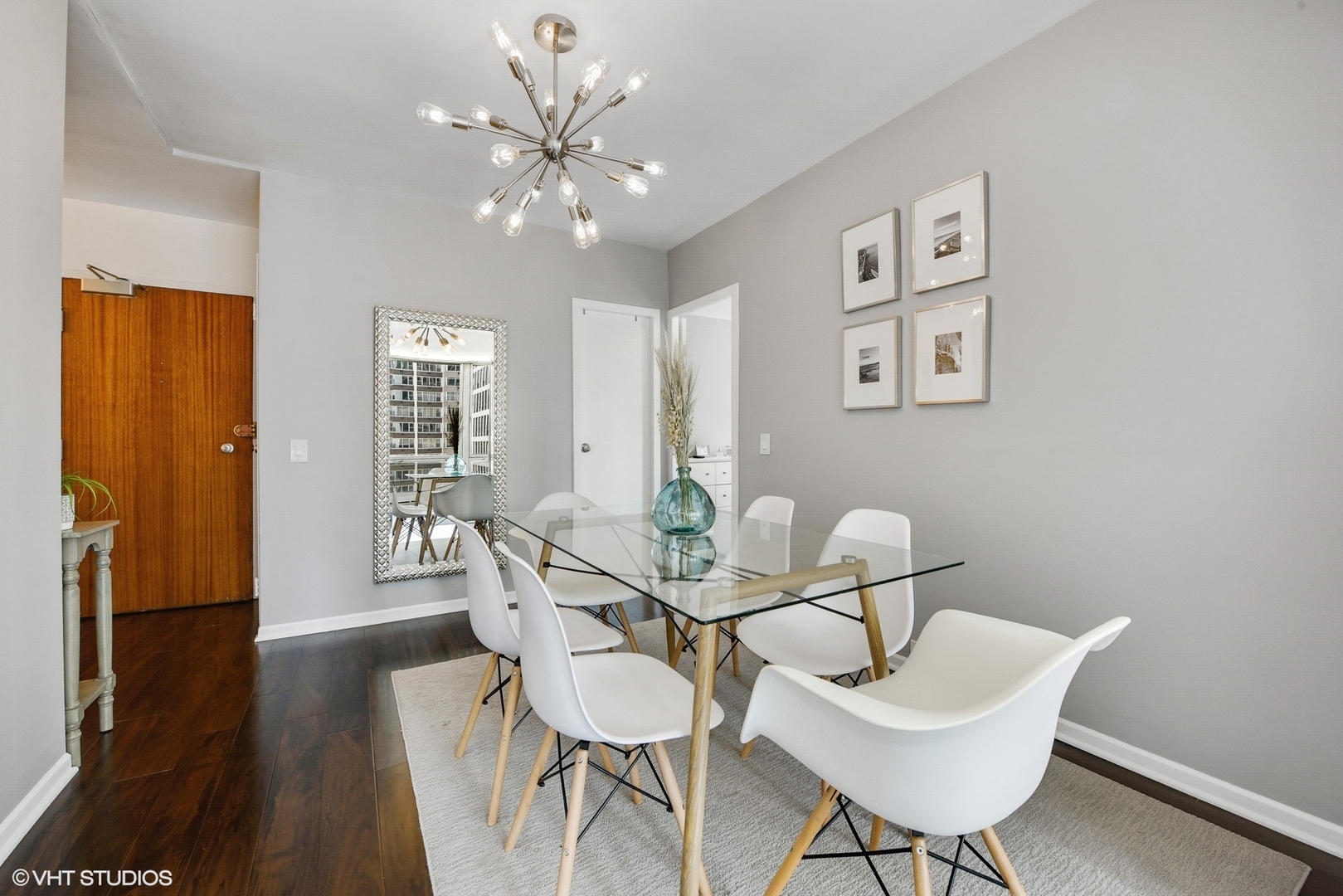 880 N Lake Shore Drive 14h Property Photo 6