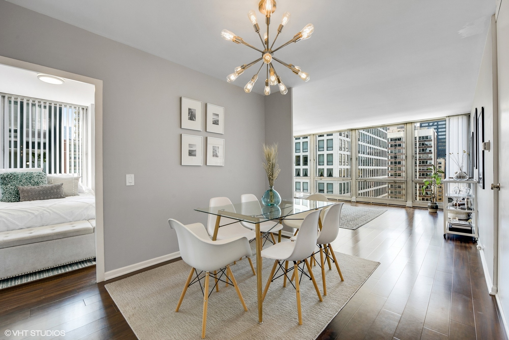 880 N Lake Shore Drive 14h Property Photo 7
