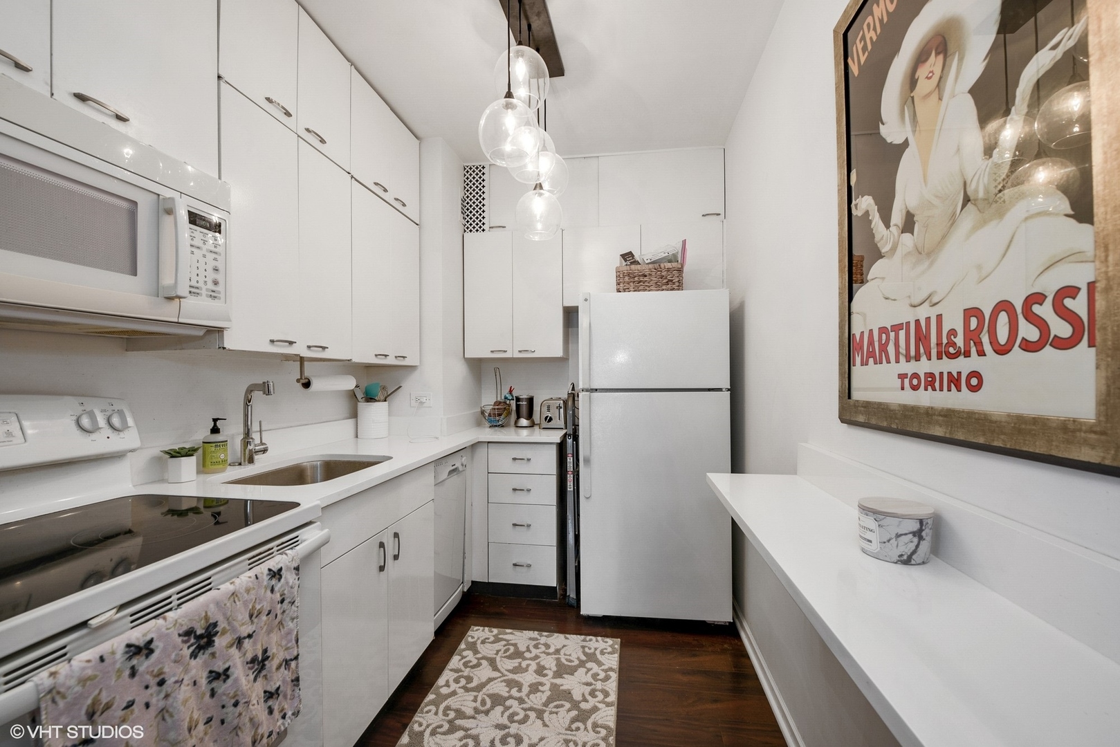 880 N Lake Shore Drive 14h Property Photo 8