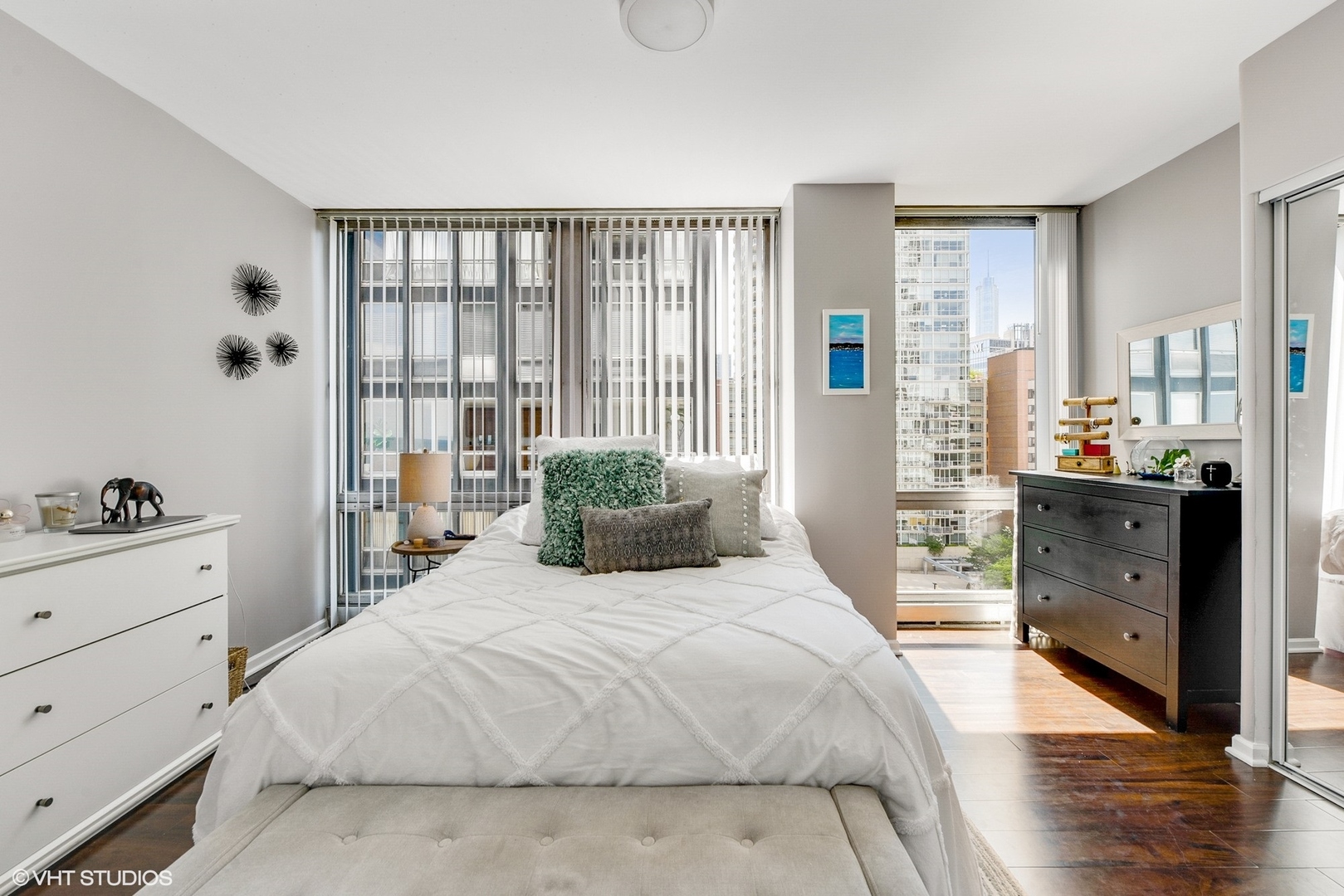 880 N Lake Shore Drive 14h Property Photo 10