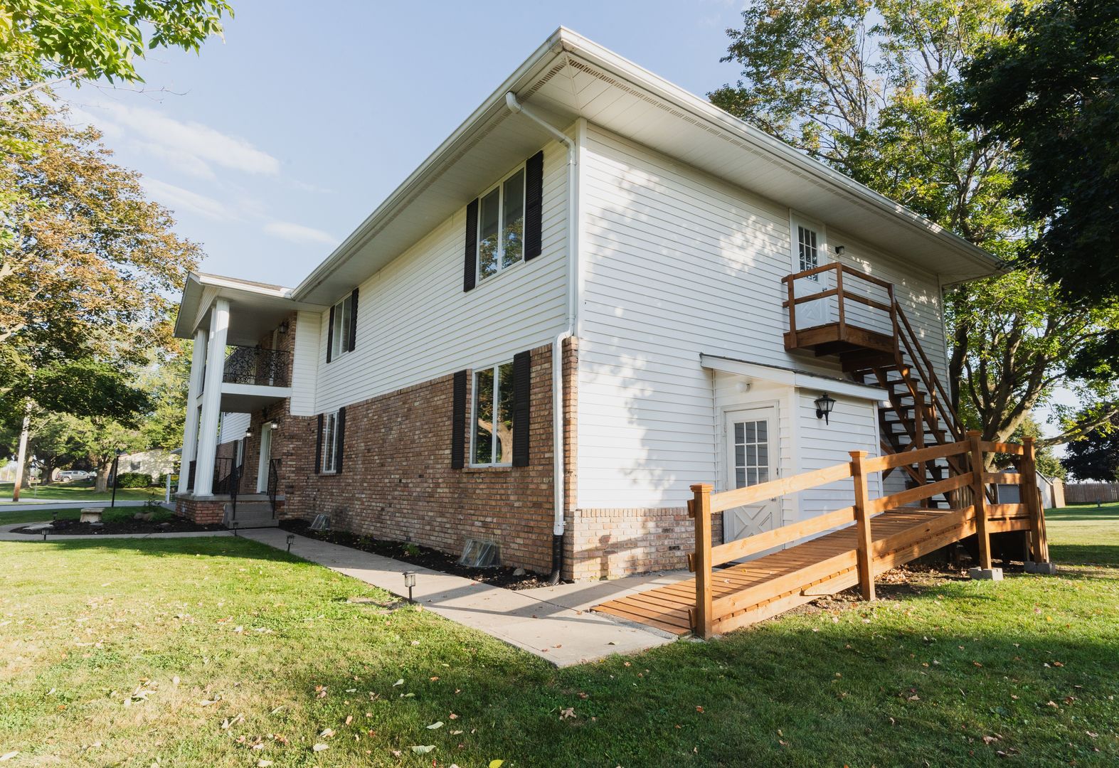 807 3rd Street Property Photo 3