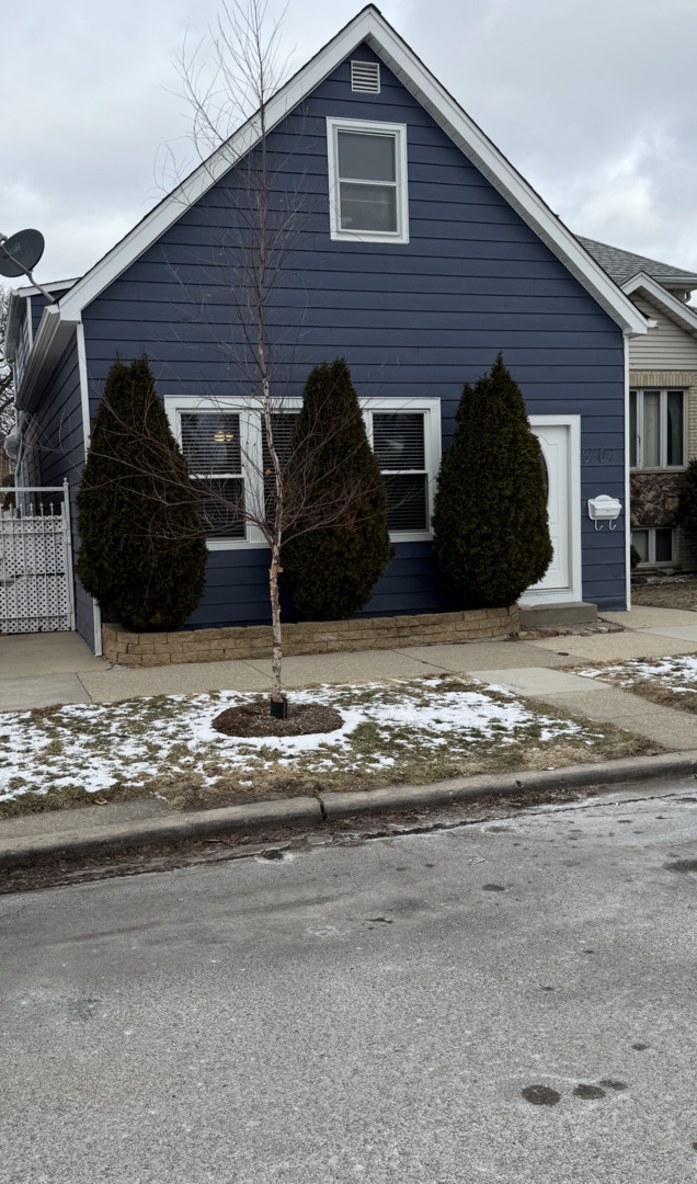 3704 W 58th Street Property Photo 1