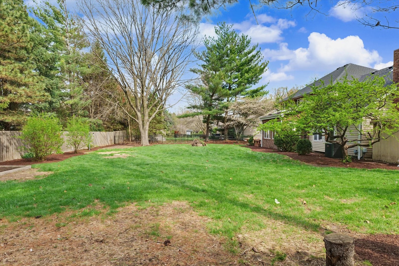 2404 N Nottingham Court Property Photo 61