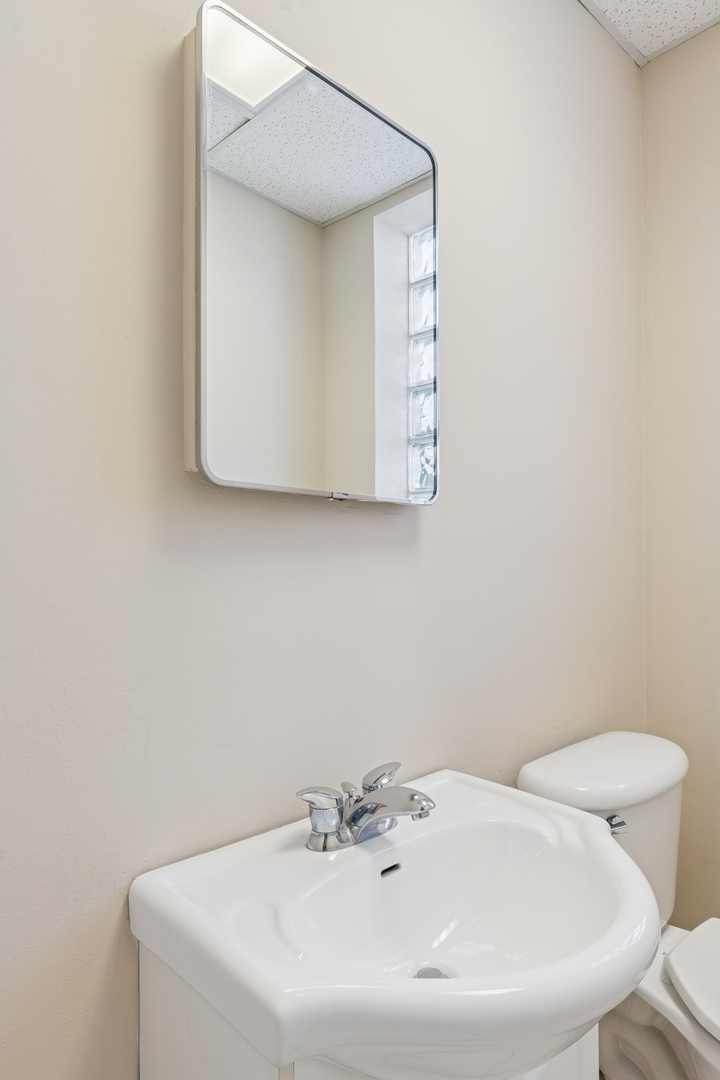 6514 W Higgins Avenue Property Photo 2