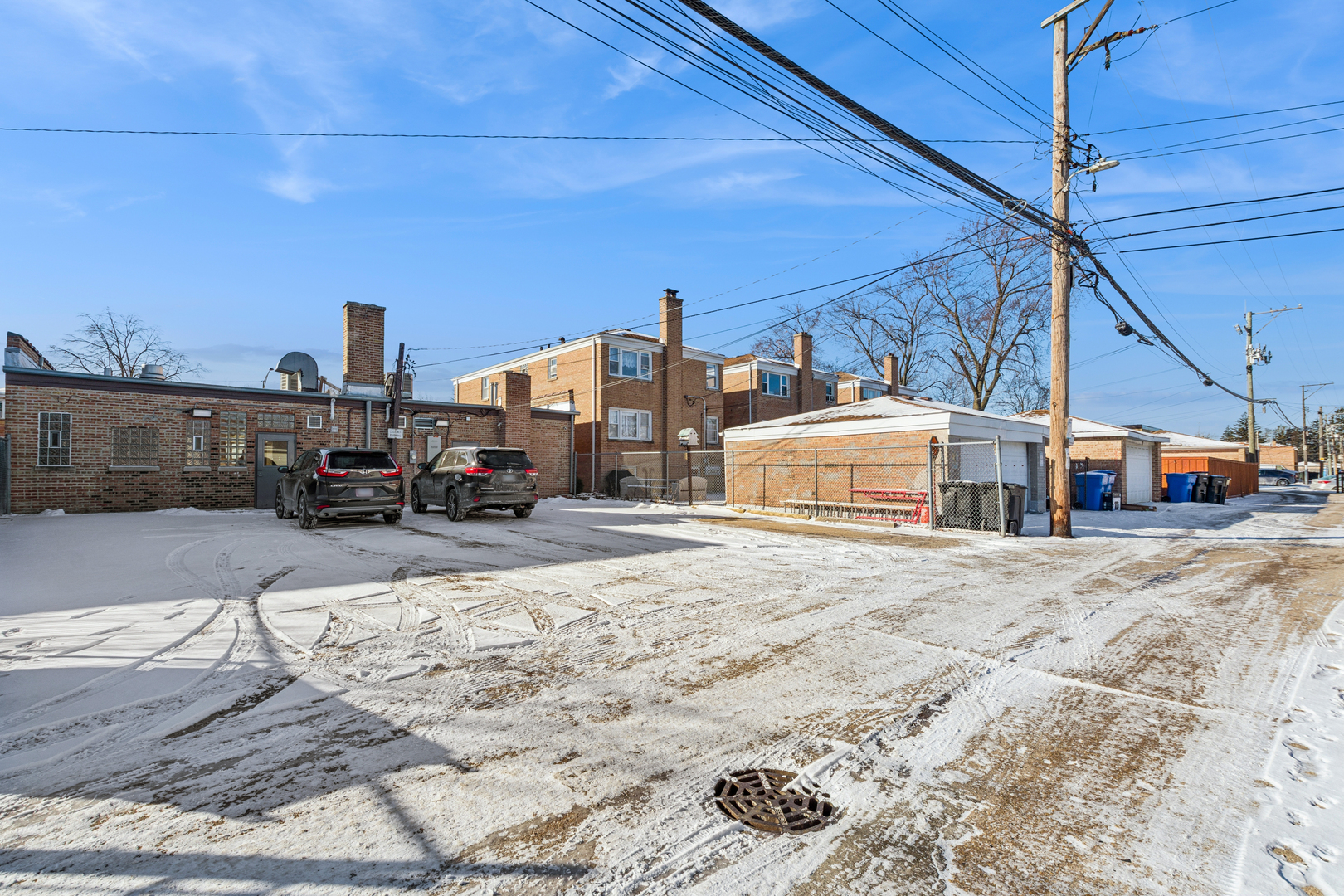 6514 W Higgins Avenue Property Photo 13