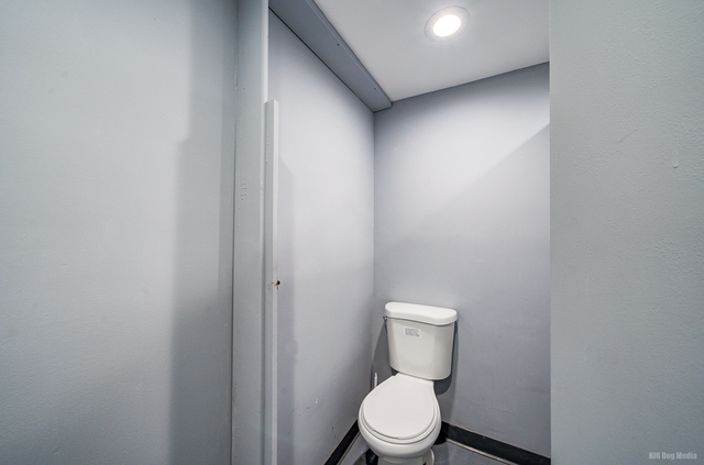 1446 S 50th Avenue A Property Photo 21