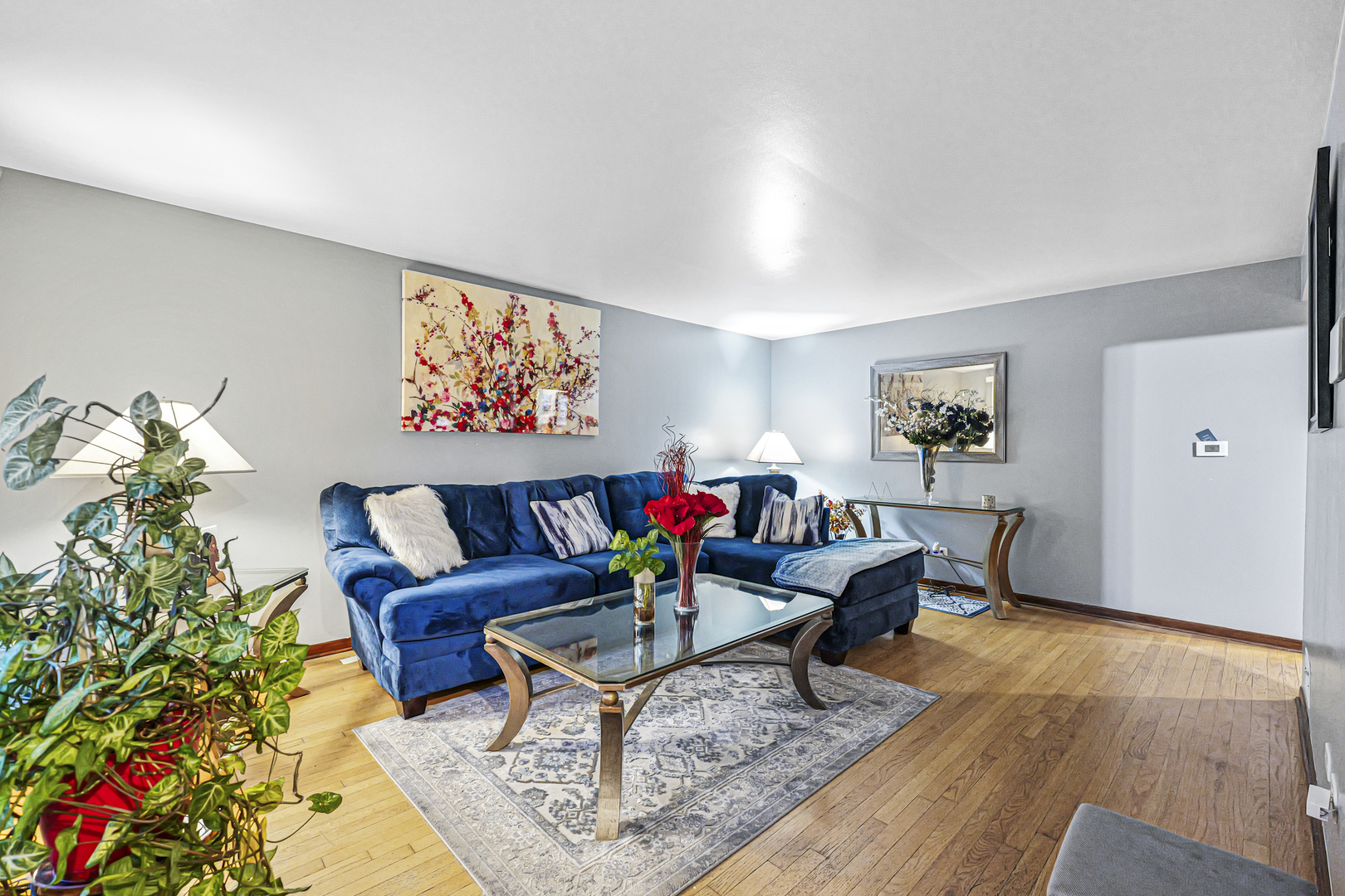 590 Exchange Avenue Property Photo 3