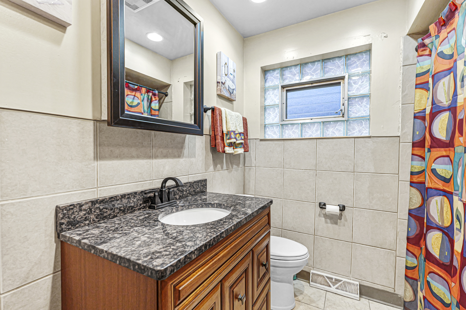 590 Exchange Avenue Property Photo 7
