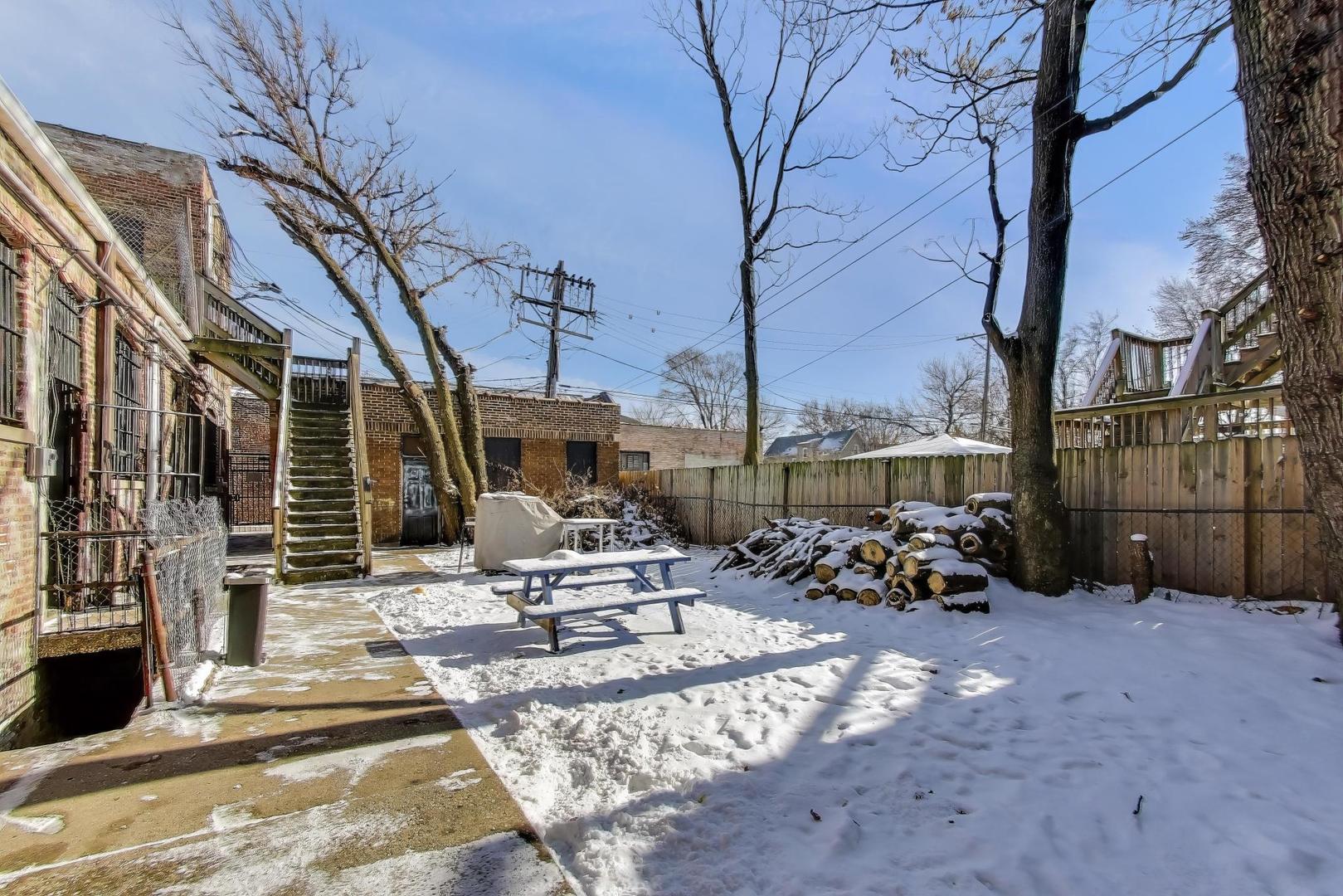 759 N Pine Avenue Property Photo 12