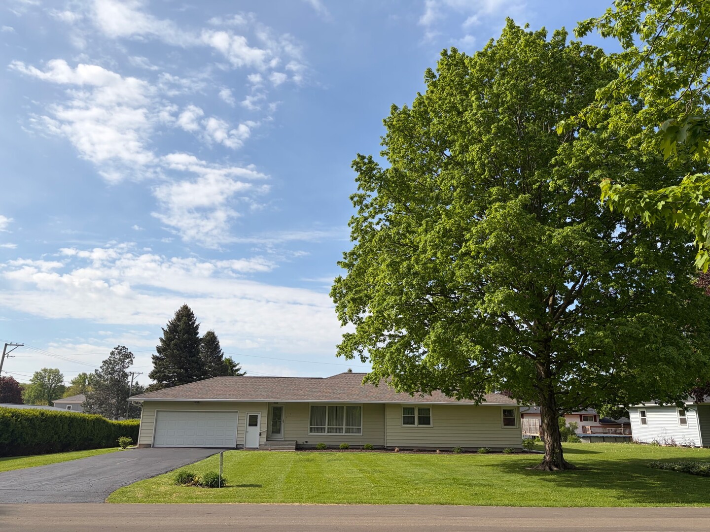 917 Sunset Avenue Property Photo 1