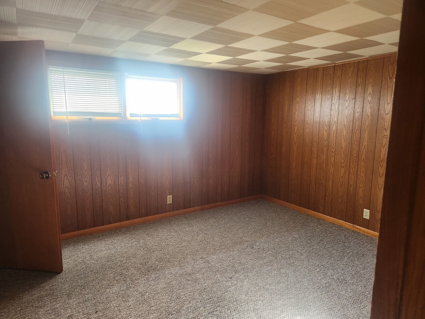 1024 N Hickory Street Property Photo 11