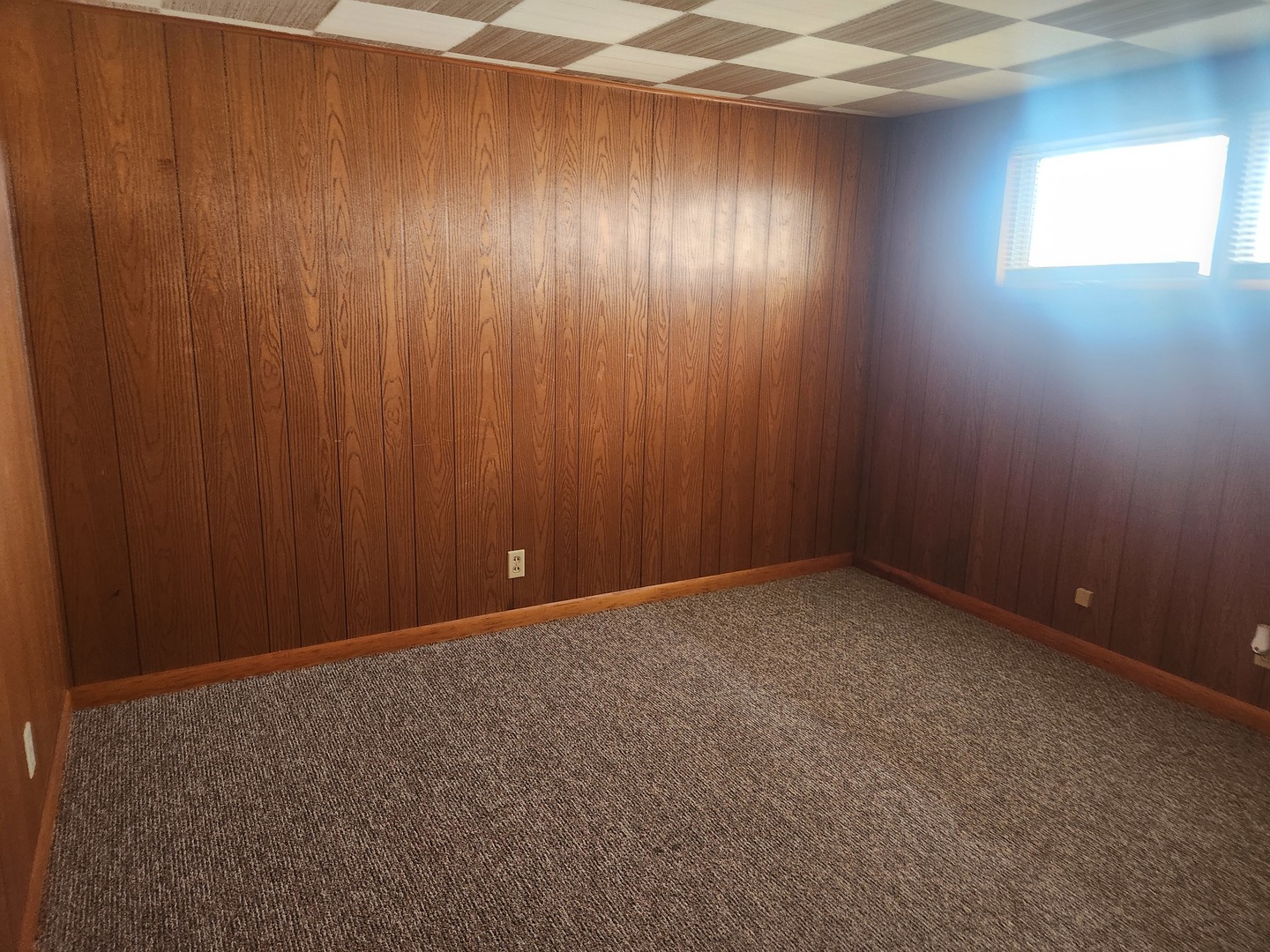 1024 N Hickory Street Property Photo 12