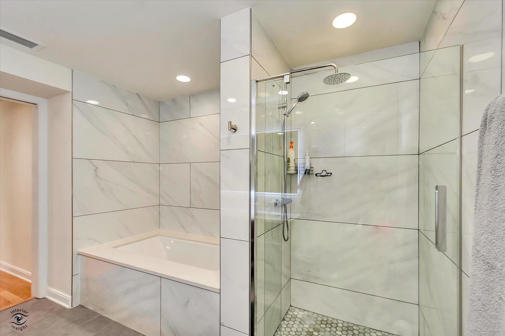 60 E Monroe Street 1701 Property Photo 22