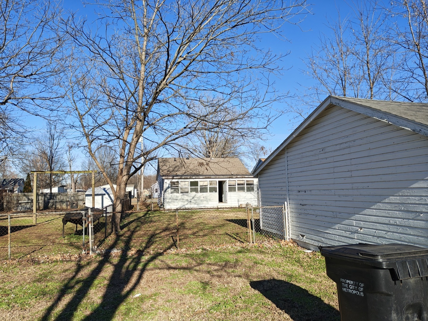 706 E 8th Street Property Photo 17