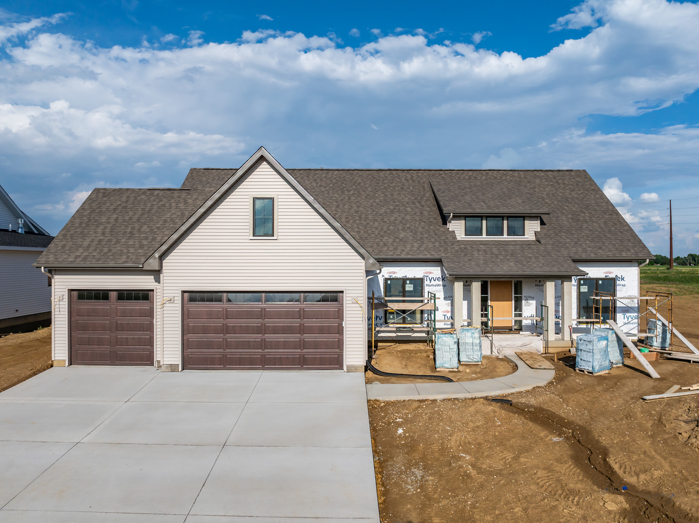 7105 Black Oak Drive Property Photo 1