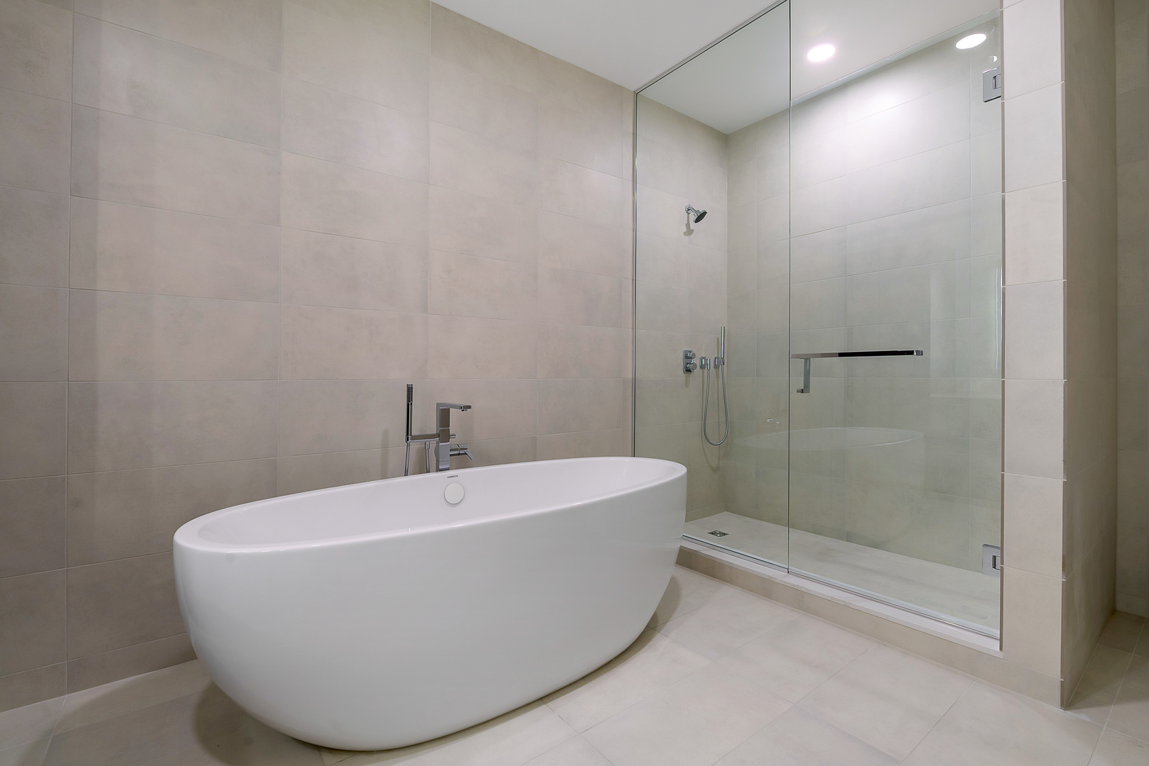 211 N Harbor Drive 4301 Property Photo 12