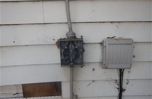 1129 E Reservoir Street Property Photo 3
