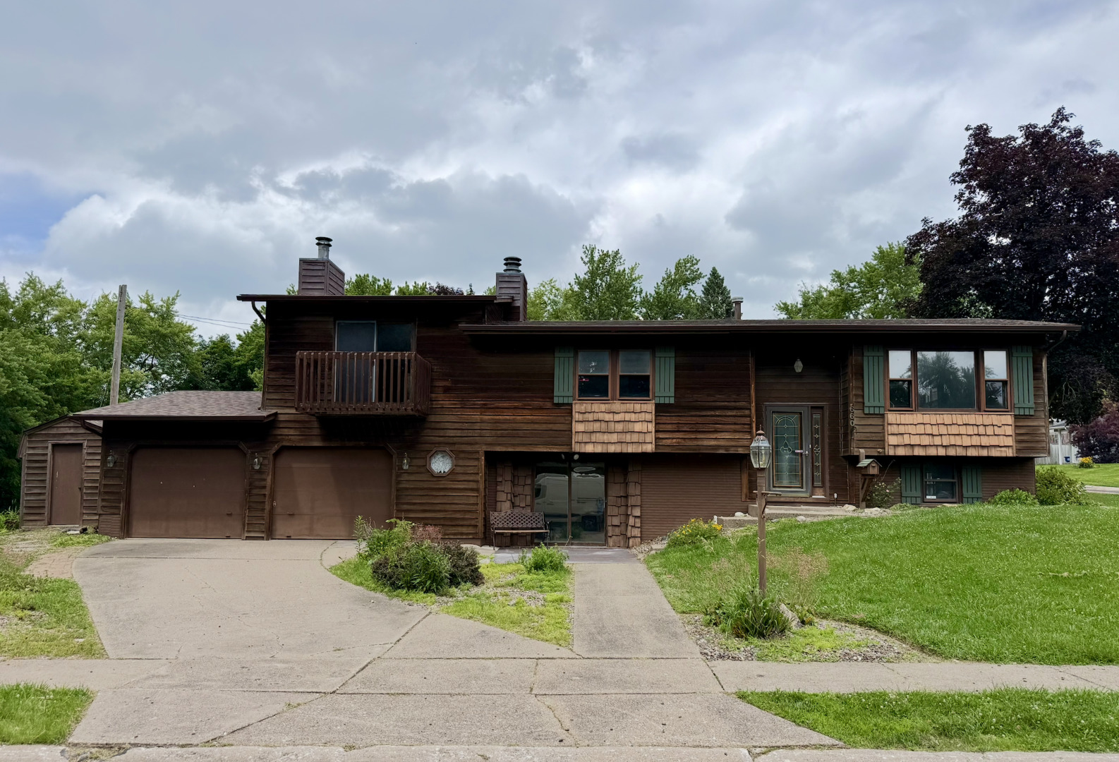 660 Northbrook Drive Property Photo 1