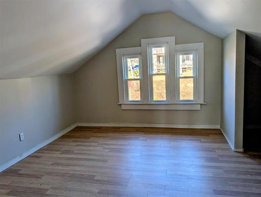 501 W 8th Street Property Photo 10