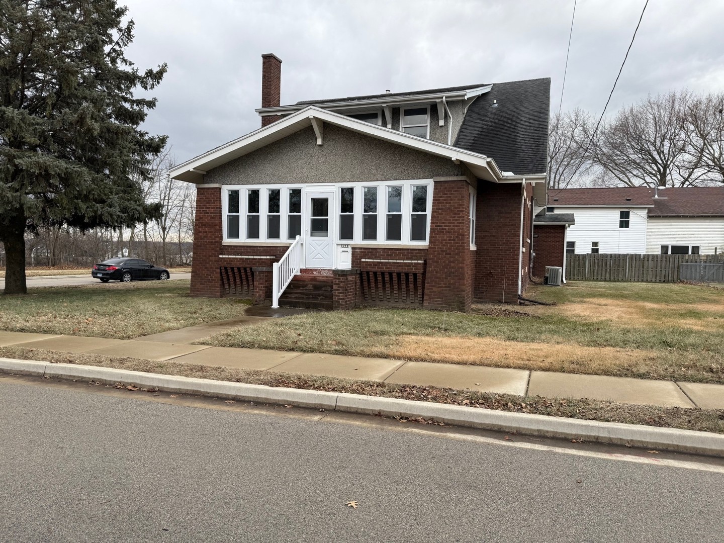 1204 6th Street Property Photo 1