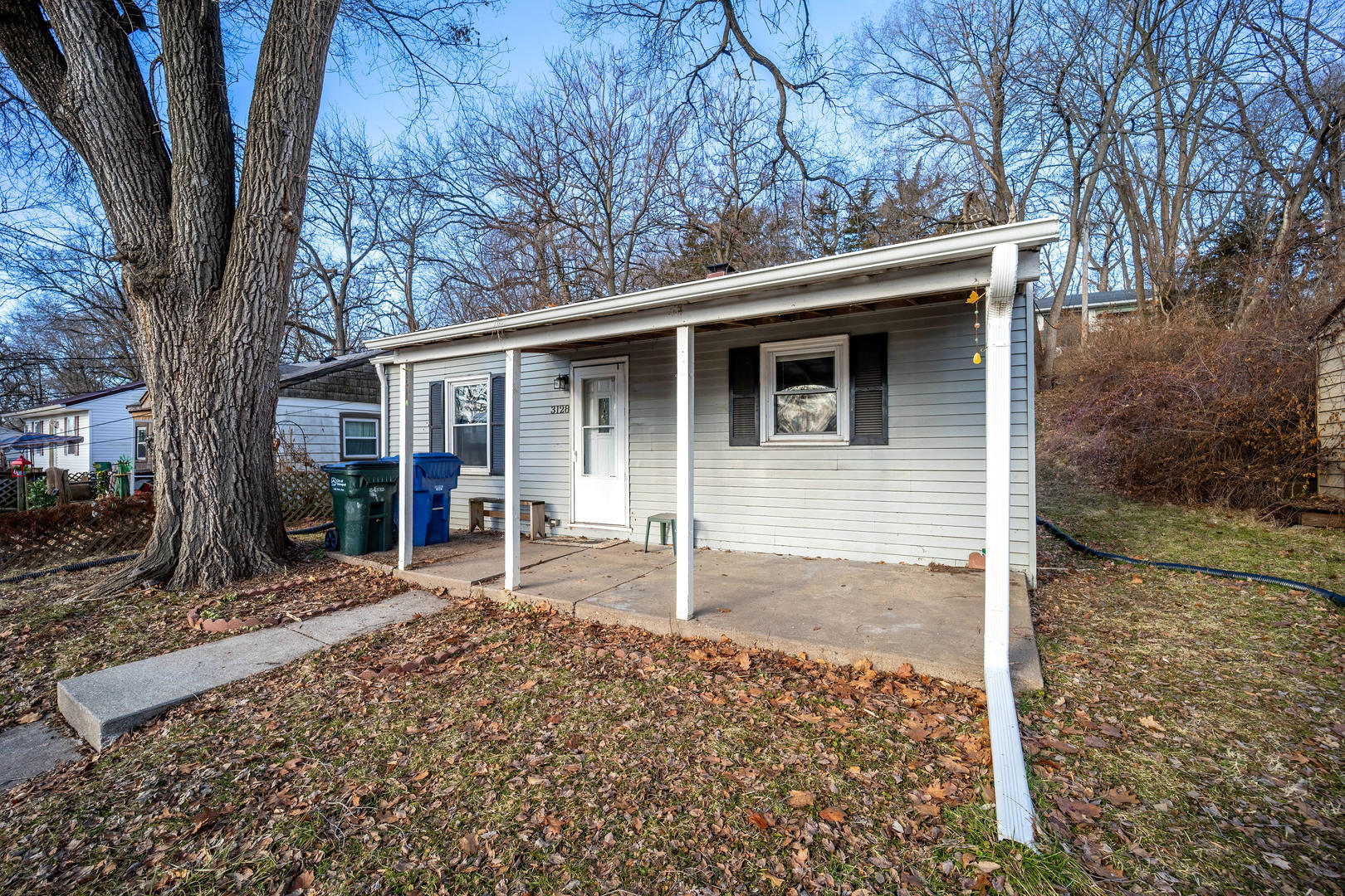 3128 Indian Road Property Photo 3