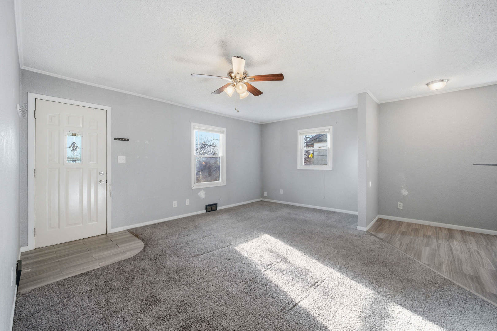 3128 Indian Road Property Photo 9