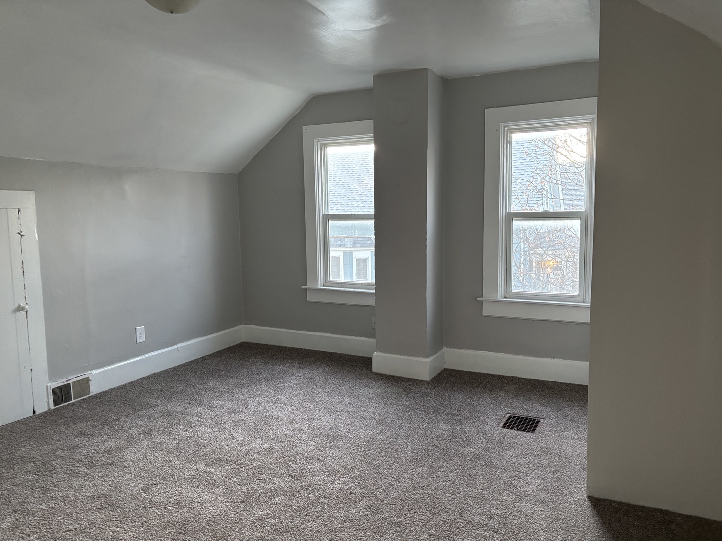 2809 Telegraph Road Property Photo 10