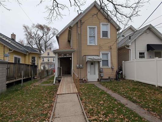 806 24th Street Property Photo 3