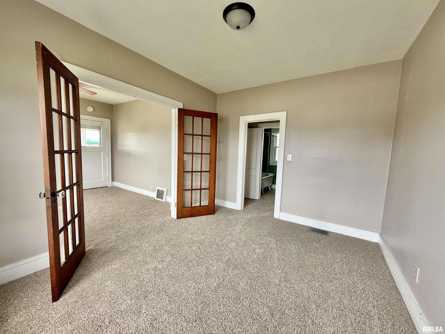 4529 11th Street Property Photo 6