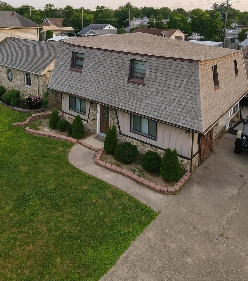 10530 S 82nd Court Property Photo 1
