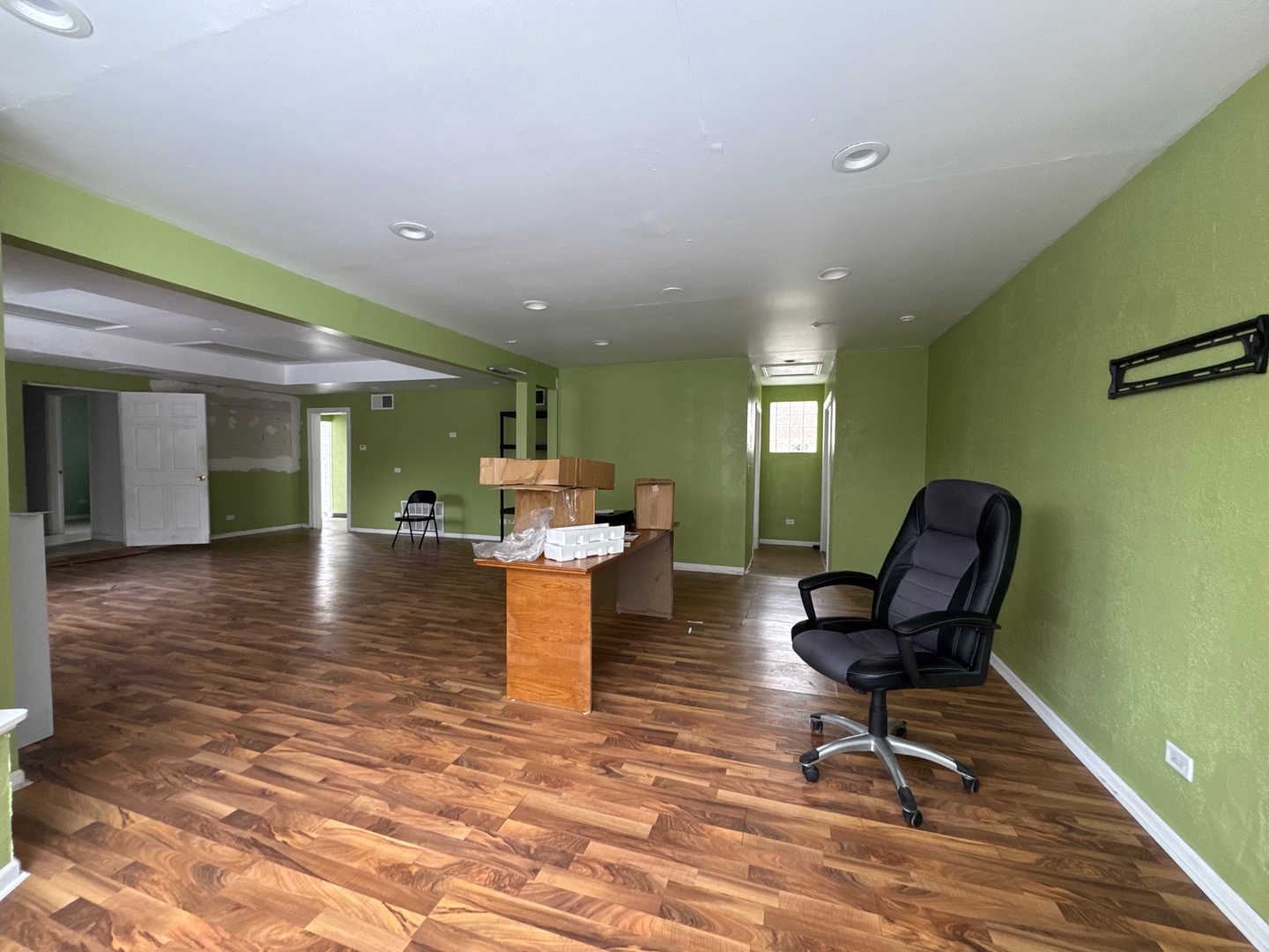 1717 Howard Street Property Photo 4