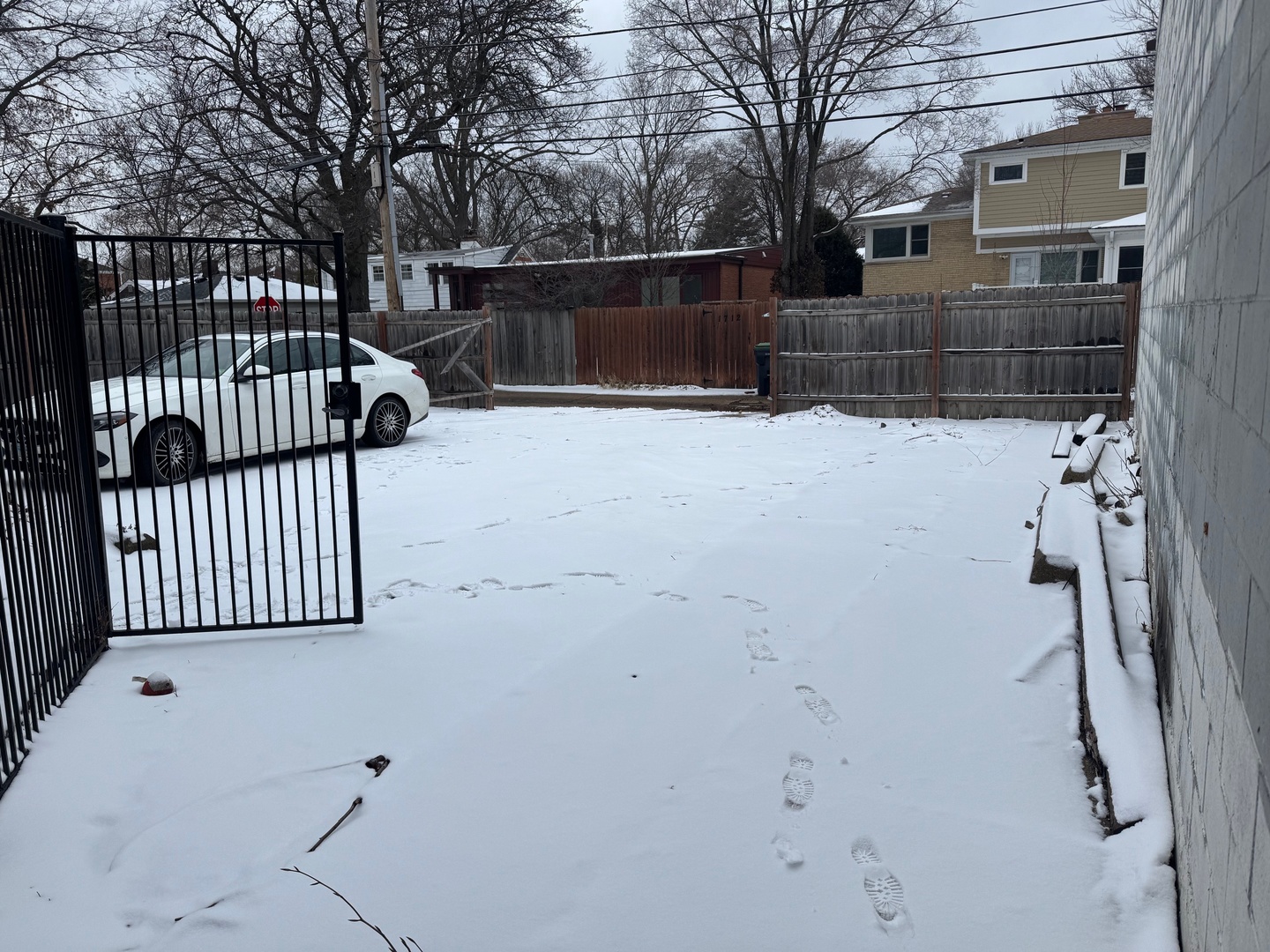 1717 Howard Street Property Photo 21