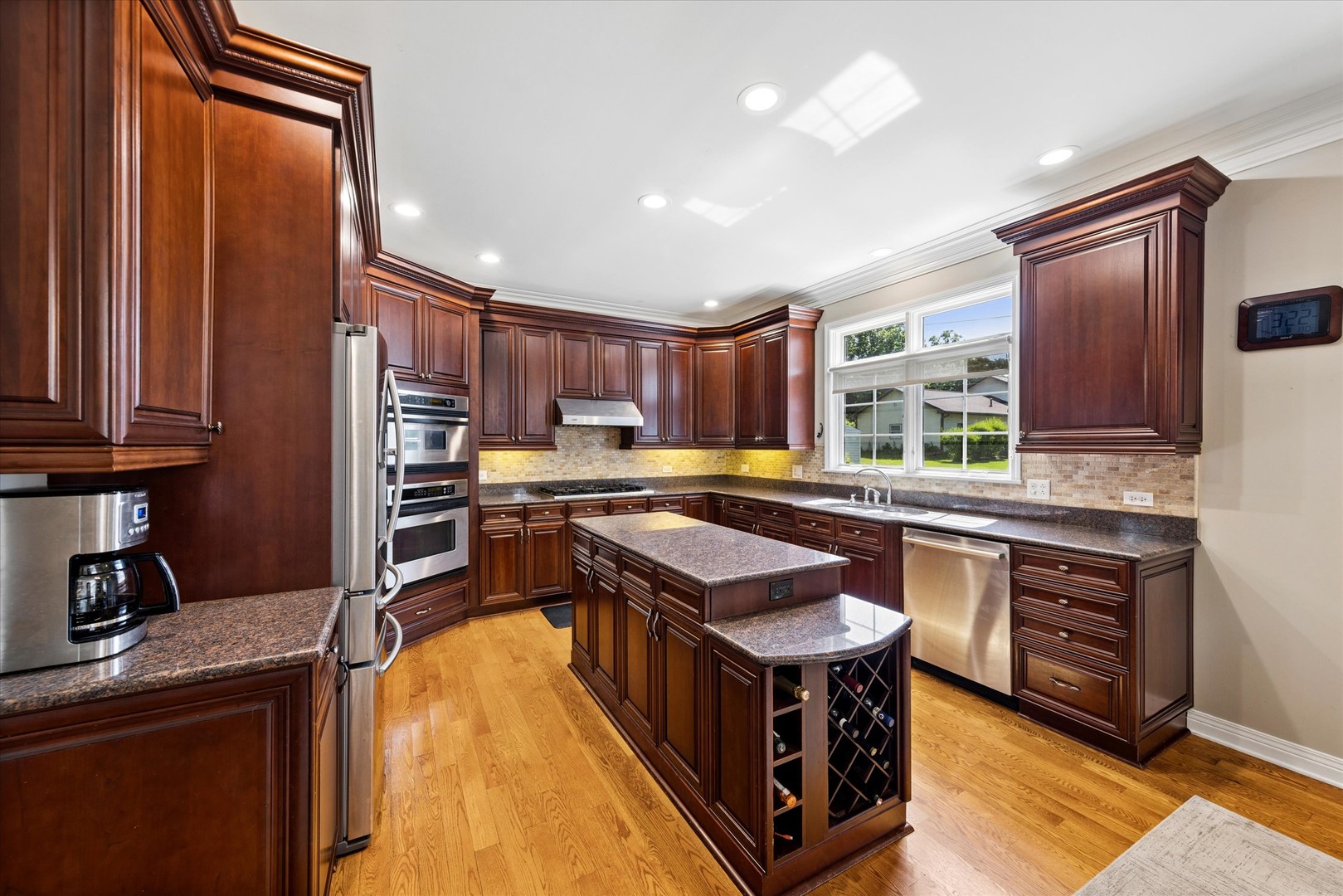 4632 Pershing Avenue Property Photo 4