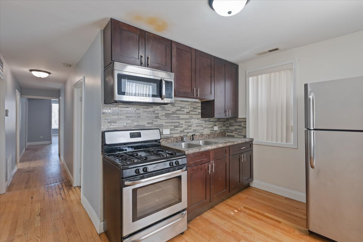 4211 W Gladys Avenue Property Photo 29