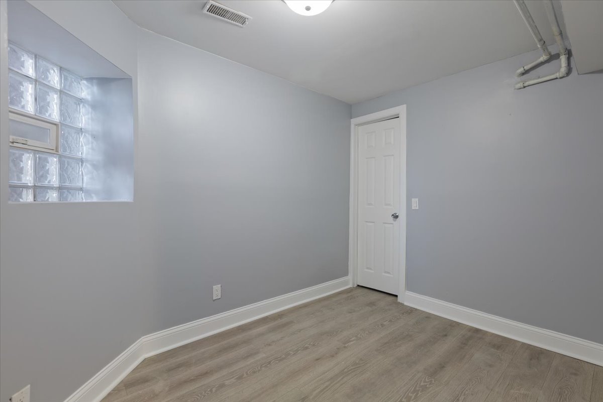 4211 W Gladys Avenue Property Photo 44