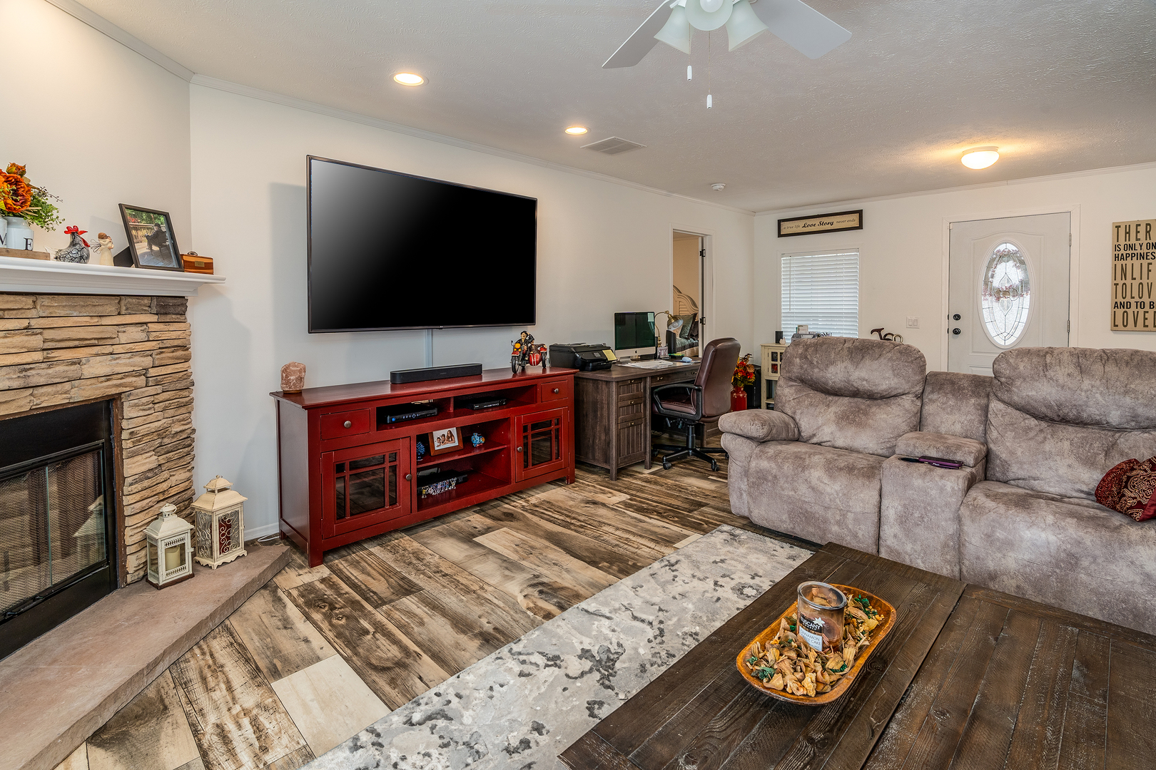 13310 E Idlewood Road Property Photo 7