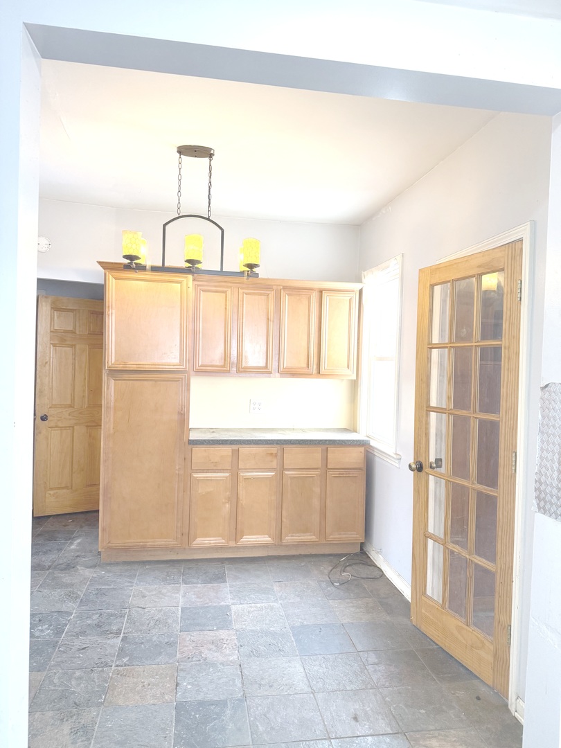 10228 S Prospect Avenue Property Photo 10