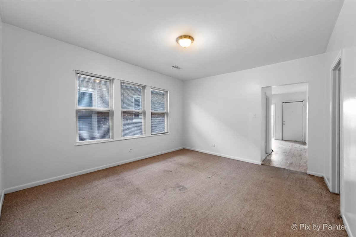 7030 S Artesian Avenue Property Photo 22