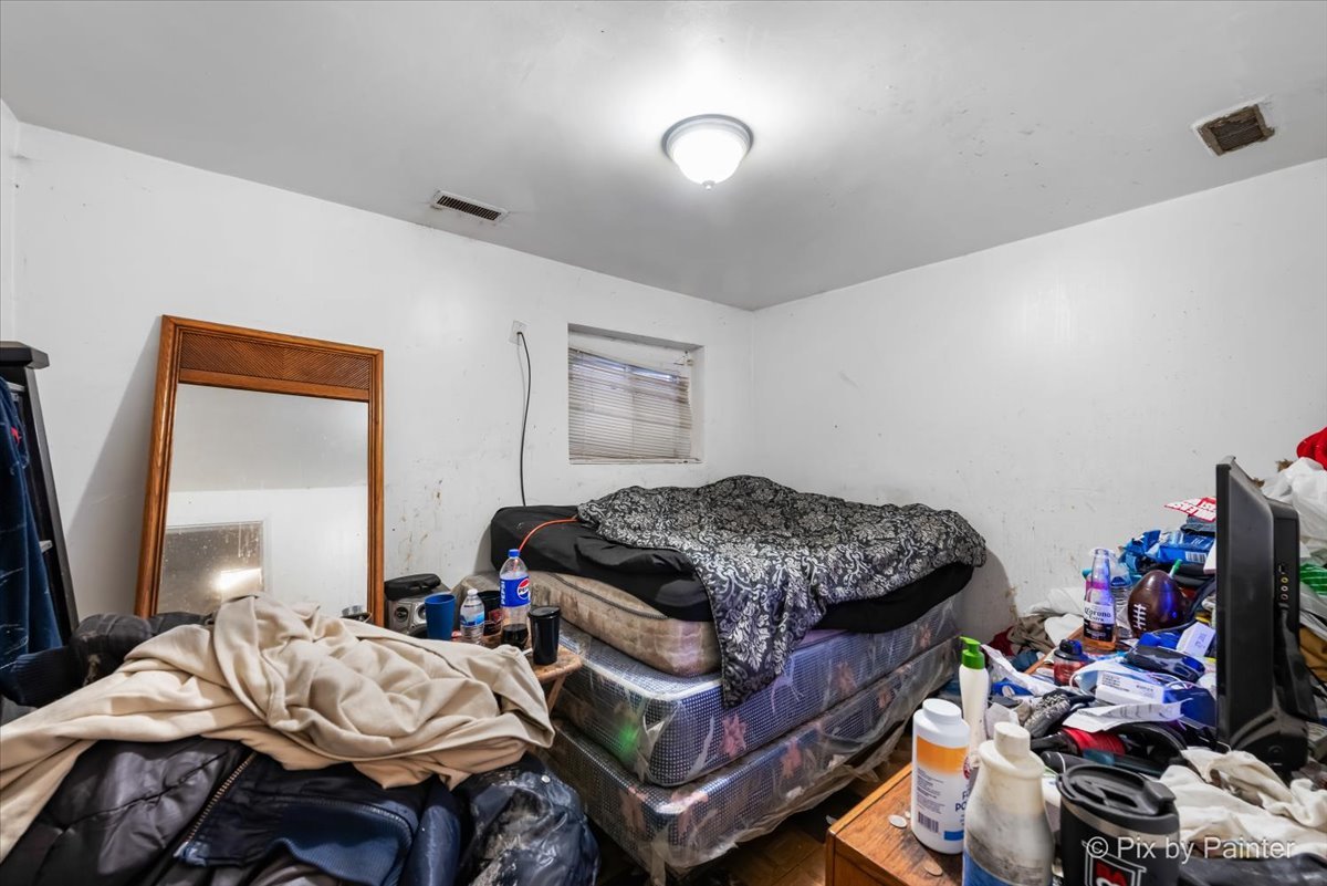 7030 S Artesian Avenue Property Photo 29
